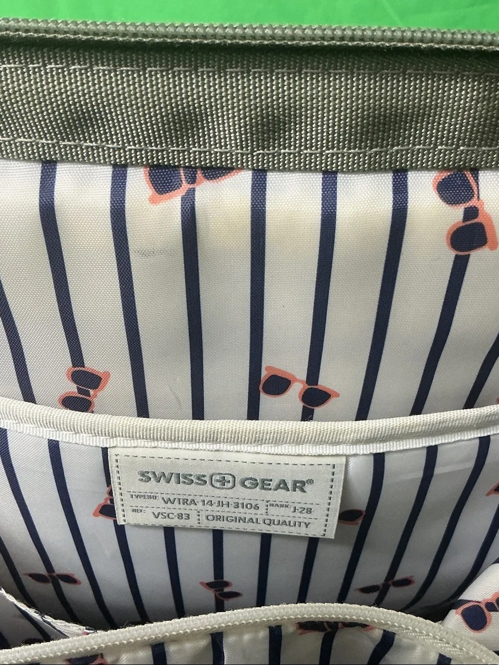 SWISSGEAR Grey Canvas Travel Backpack Doctor Style Top Wide Frame DIAPER BAG